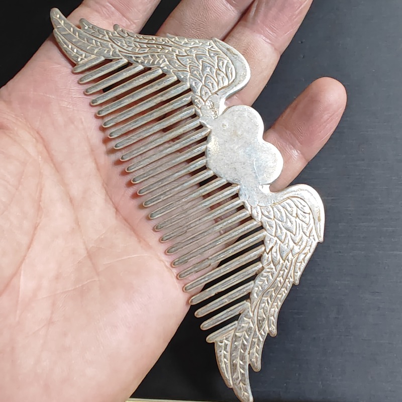 Elegant Retro Wing & Heart Eng - House Hair Care review and price